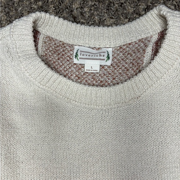 Love Riche Cream Sweater with Triangular Pattern - Picture 4 of 4